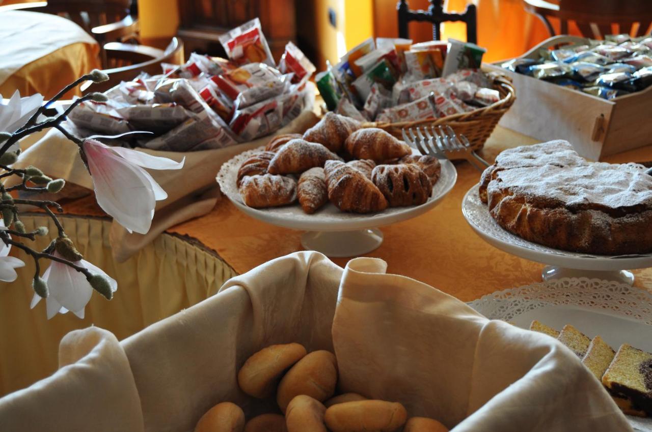 Hotel Elena Saint-Vincent Dış mekan fotoğraf