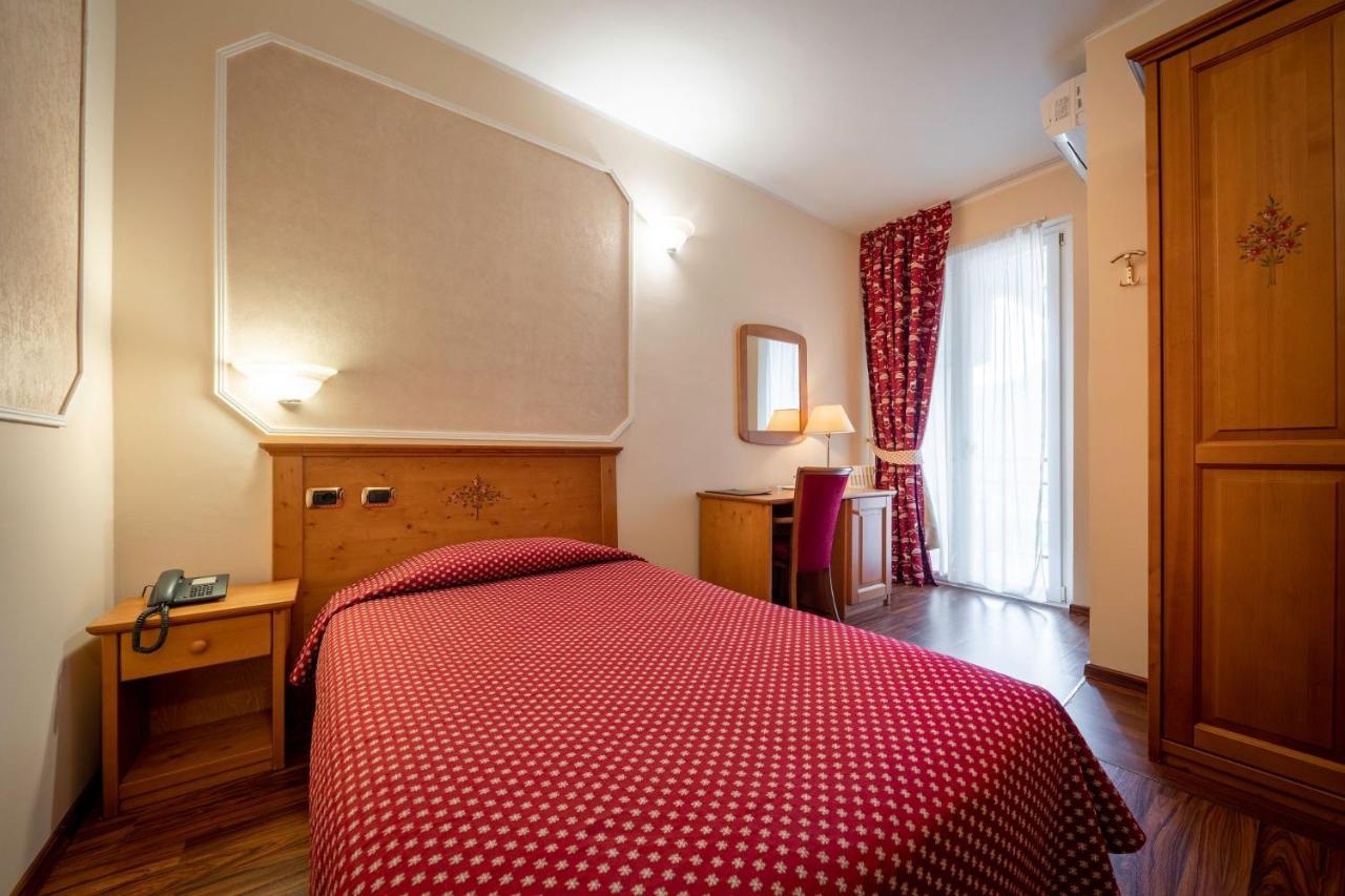 Hotel Elena Saint-Vincent Dış mekan fotoğraf