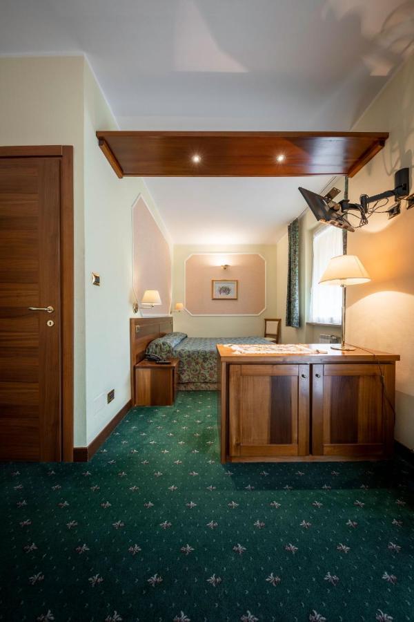 Hotel Elena Saint-Vincent Dış mekan fotoğraf