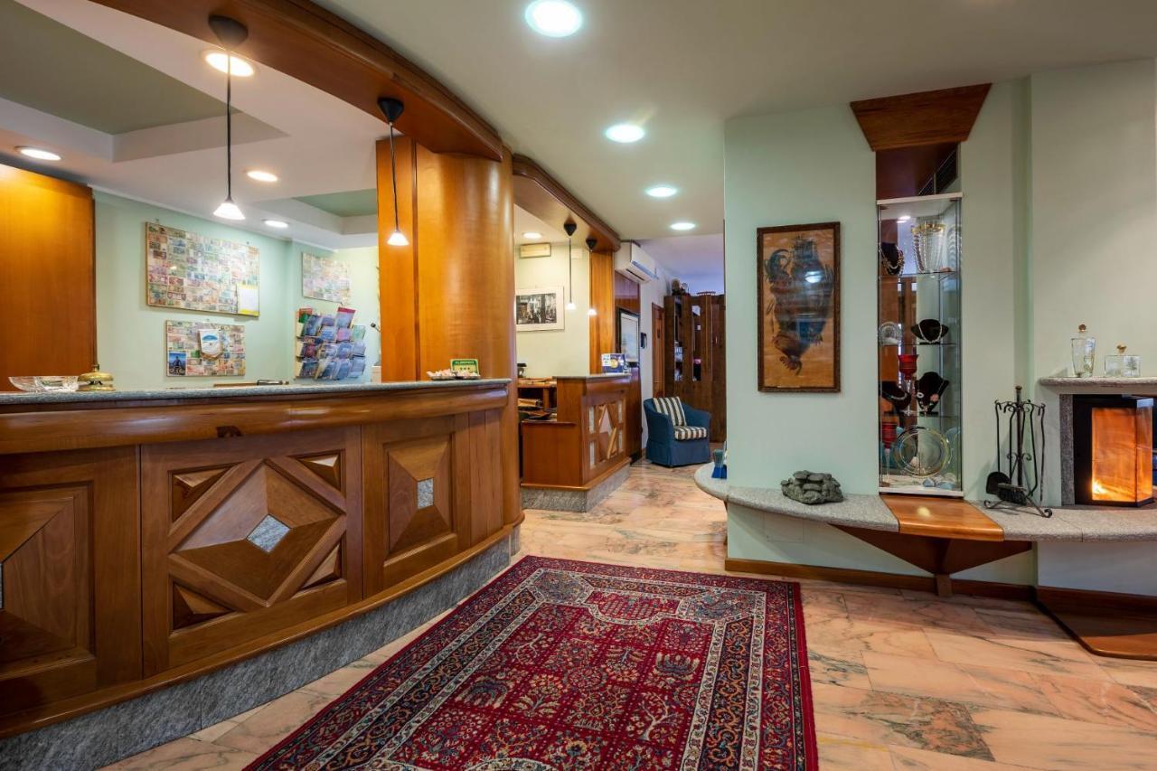 Hotel Elena Saint-Vincent Dış mekan fotoğraf